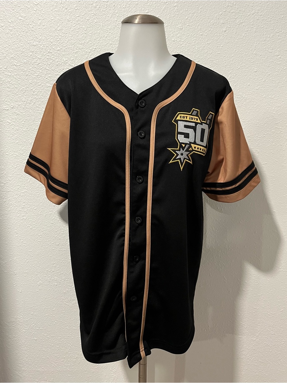 San Antonio SPURS Basketball Jersey 50th Anniversary Size Medium